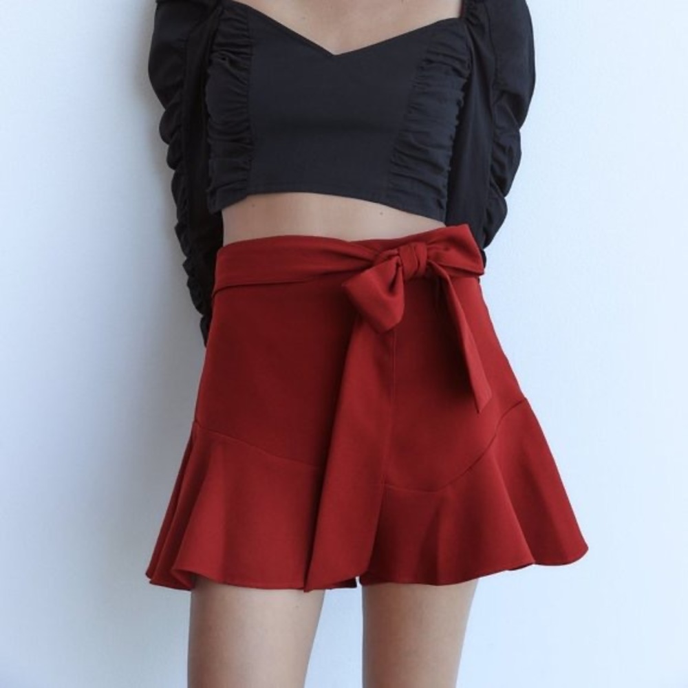 Zara Bow Trim Skort size XS